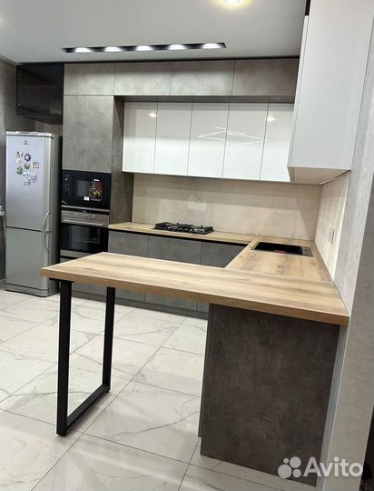 Кухонный гарнитур сканди в потолок