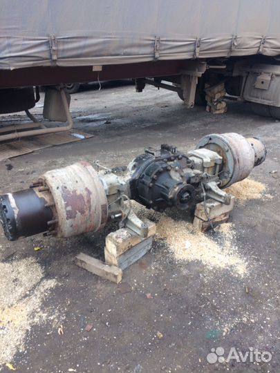 Продам задний мост,маз