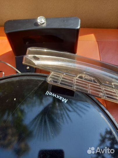 Робот пылесос