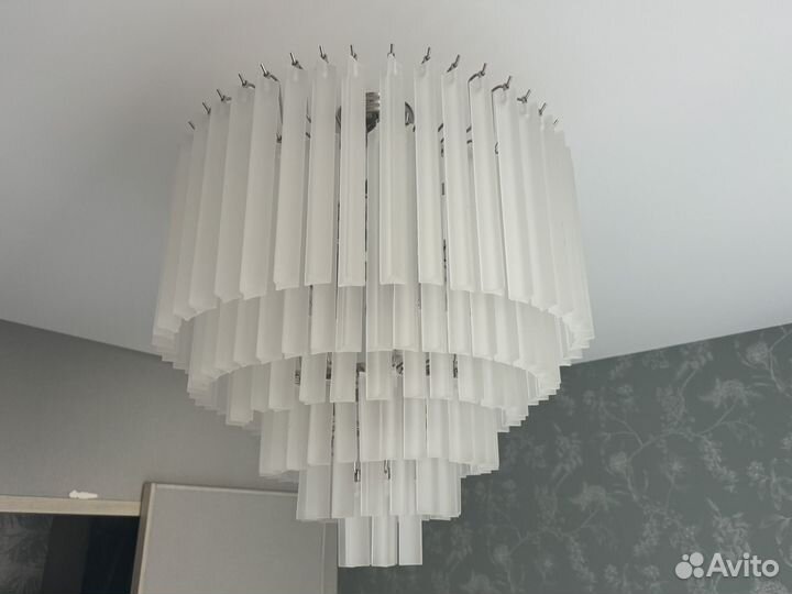 Люстра eichholtz Chandelier Nova