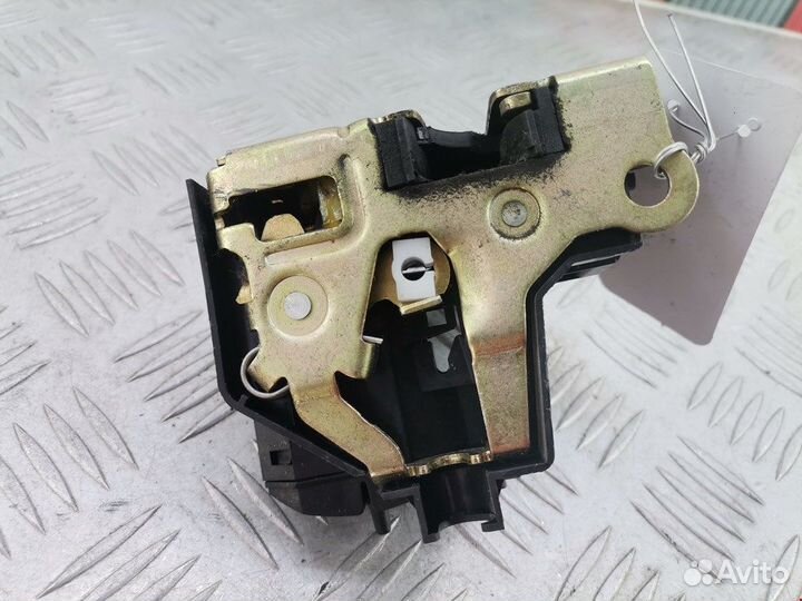 Замок двери передней правой для Renault Megane 1