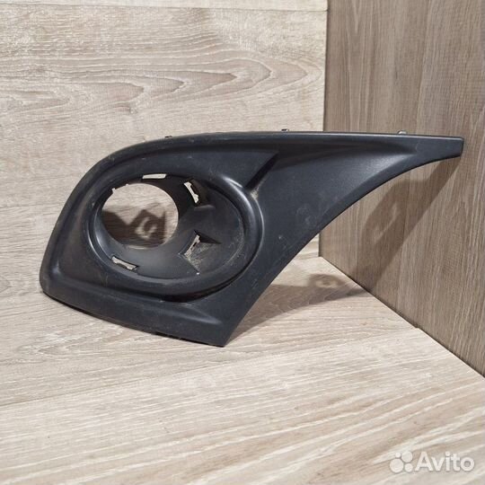 Рамка противотуманной фары Renault Megane 3