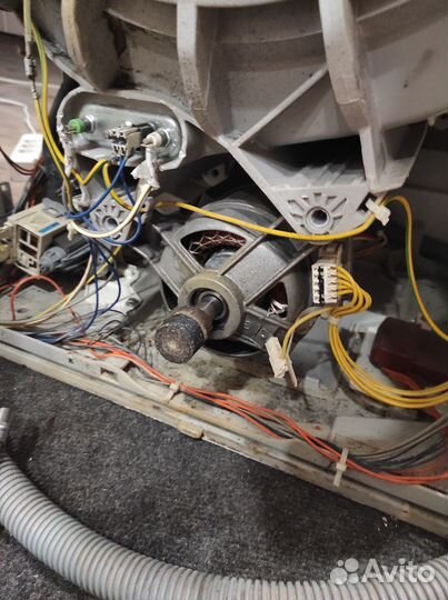 Стиральная машина на запчасти AEG L 16820