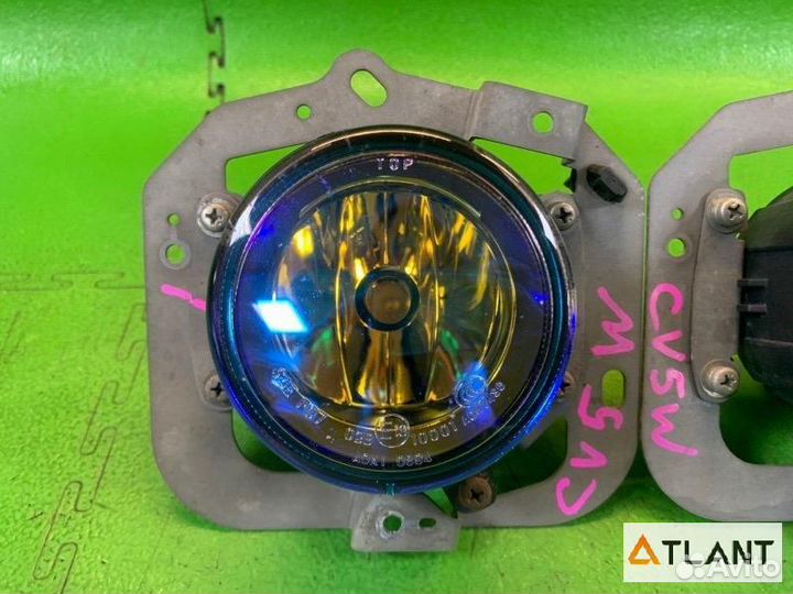 Туманка передняя mitsubishi delica D:5