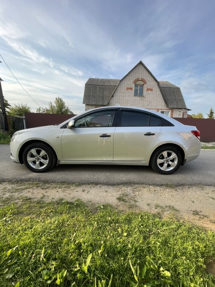 Chevrolet Cruze: фото владельца