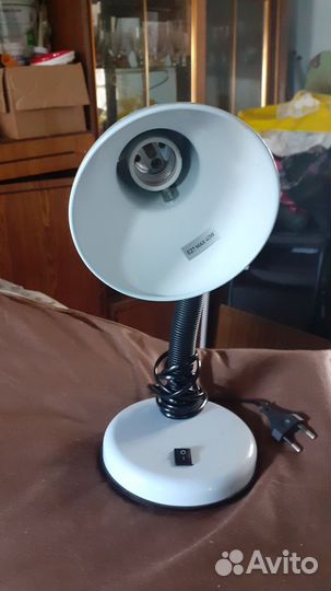 Лампа настольная