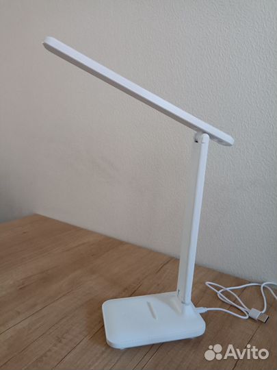 Настольная LED лампа