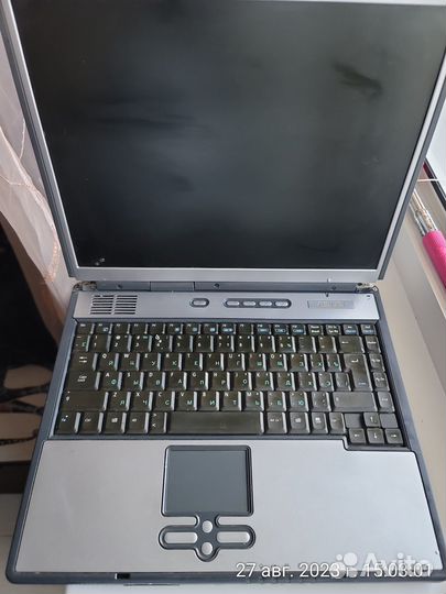 Ноутбук Asus L1400