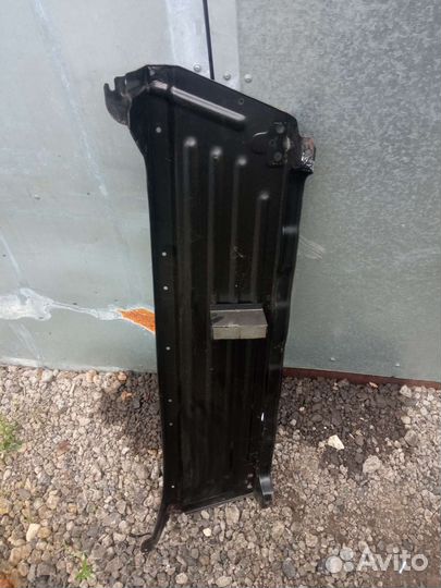 Пол багажника универсал Suzuki Baleno