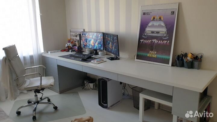 Рабочий стол трехметровый белый