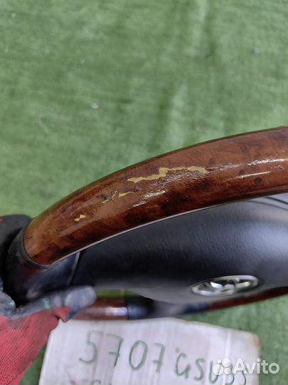 Руль Toyota Harrier GSU35 2007 год