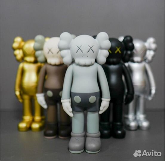 Коллекционная редкая игрушка kaws