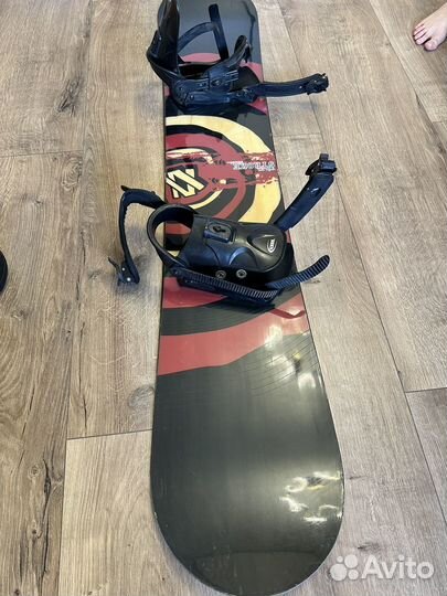 Сноуборд с ботинками