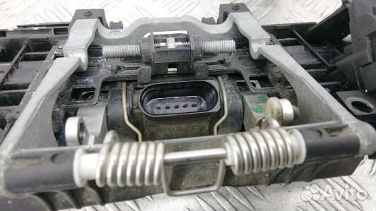 Ручка наружная передняя левая audi A8 D3 (94Y09EP0