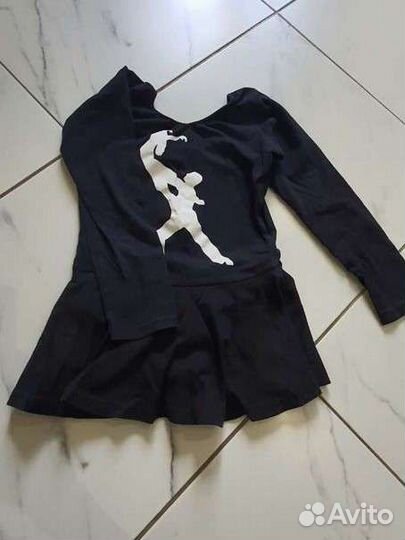 Гимнастический купальник с юбкой гимнастический