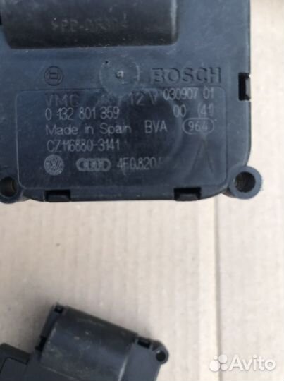 Моторчики заслонки печки Audi A6 C6 4f