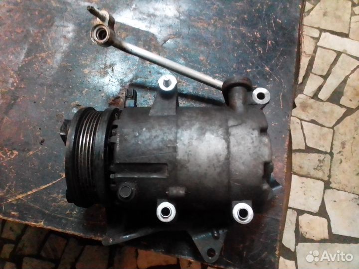 Компрессор кондиционера Ford Focus 2/C-Max/Volvo