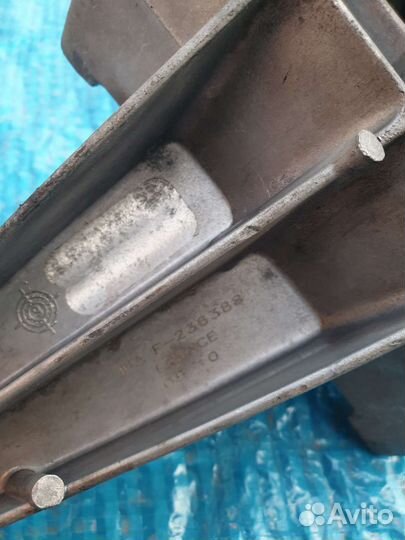 Ролик обводной на мерседес спринтер ом 611