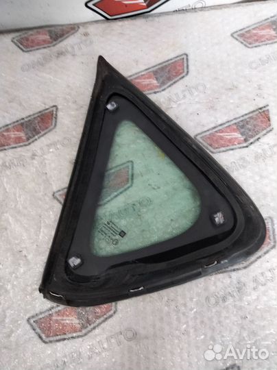 Форточка задняя правая глухая Опель Астра J