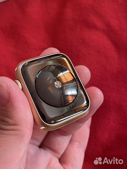Apple Watch SE 44mm Gold Alu Pink