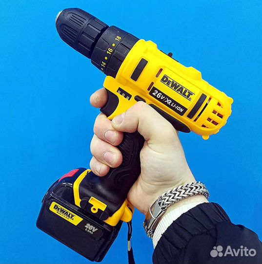 Шуруповерт аккумуляторный Dewalt 26 v