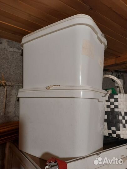 Ведро пищевое с крышкой