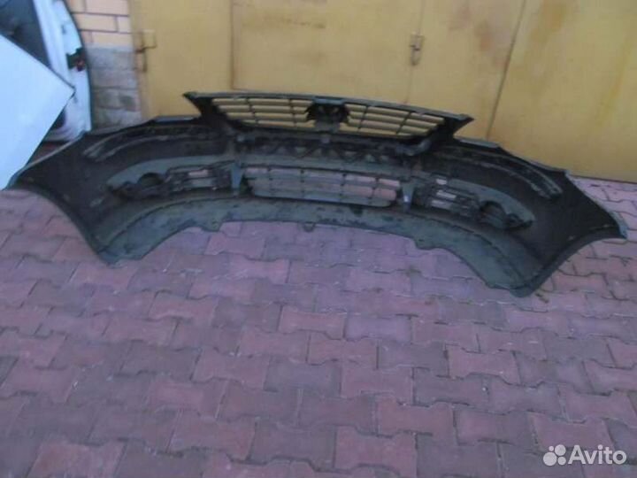 Бампер передний передний Volkswagen Touran