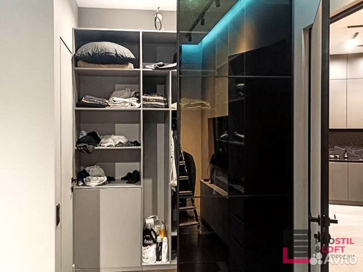 Стеклянная перегородка для зонирования