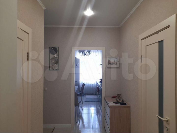 2-к. квартира, 53 м², 1/9 эт.