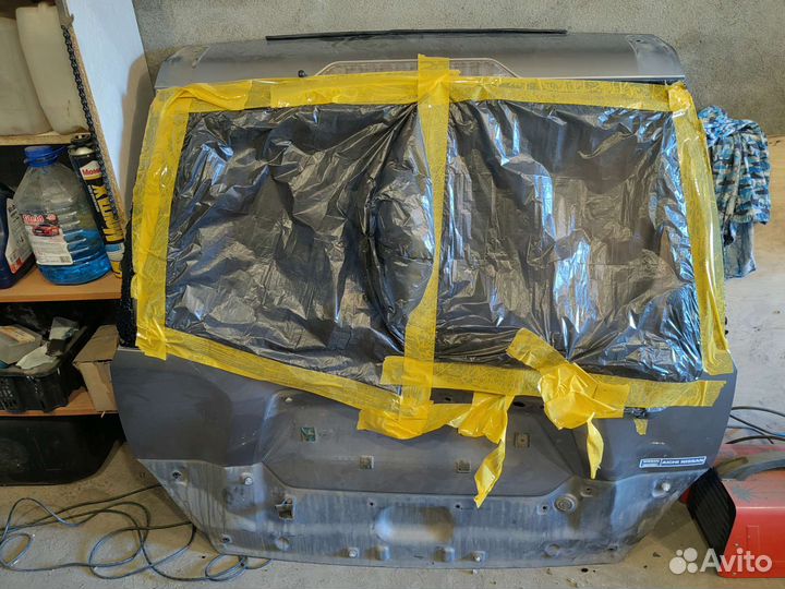 Задняя дверь Nisan x-trail nt31