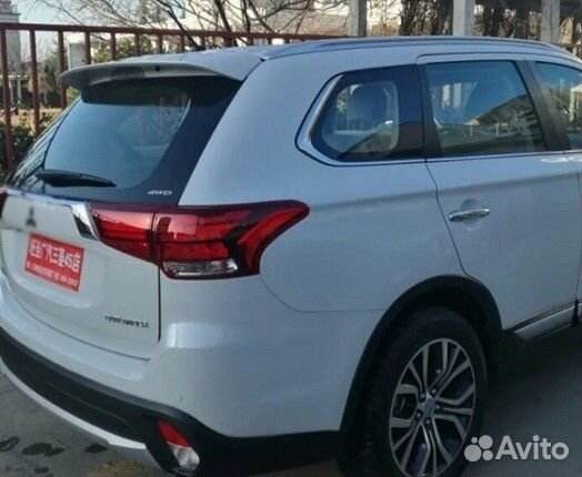 Спойлер Mitsubishi Outlander 2012-2021 под окраску