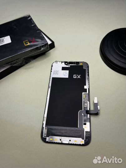 Дисплей на iPhone 12 / 12 Pro