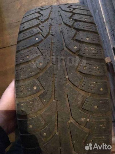 Nokian Tyres Hakkapeliitta 5 215/60 R17