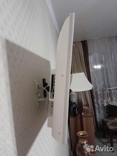Телевизор ЖК 32 дюйма