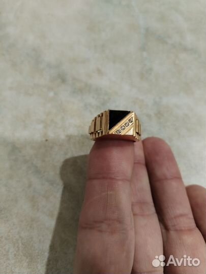 Печатка золотая 585