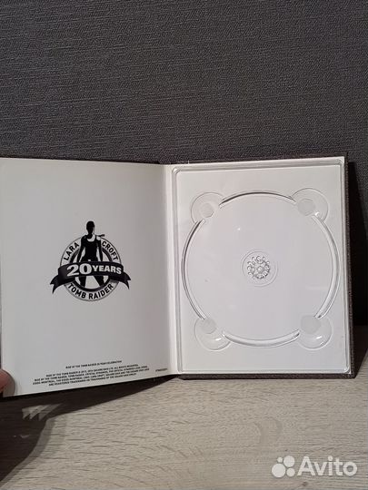 Tomb Raider Стилбук+Артбук PS4 (20 year)