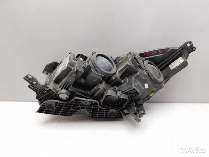 Фара правая Ford Kuga