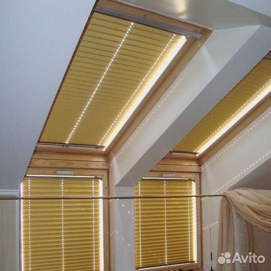 Жалюзи на мансардные окна