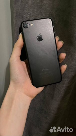 iPhone 7, 32 ГБ