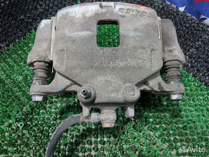 Суппорт тормозной передний правый Mitsubishi Pajer