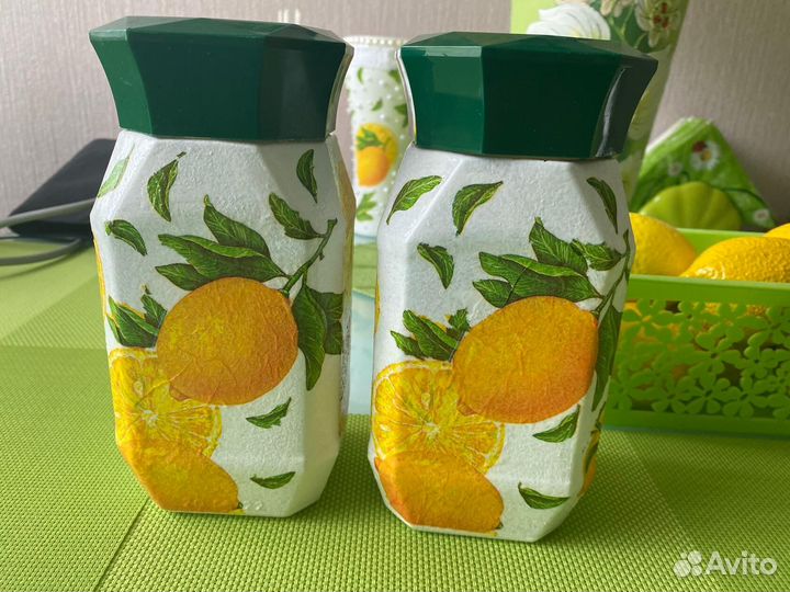 Новые банки для хранения; 2 шт; 1 литр