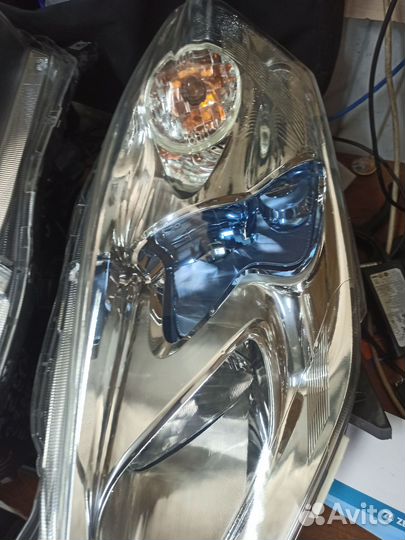 Фара nissan leaf левая LED