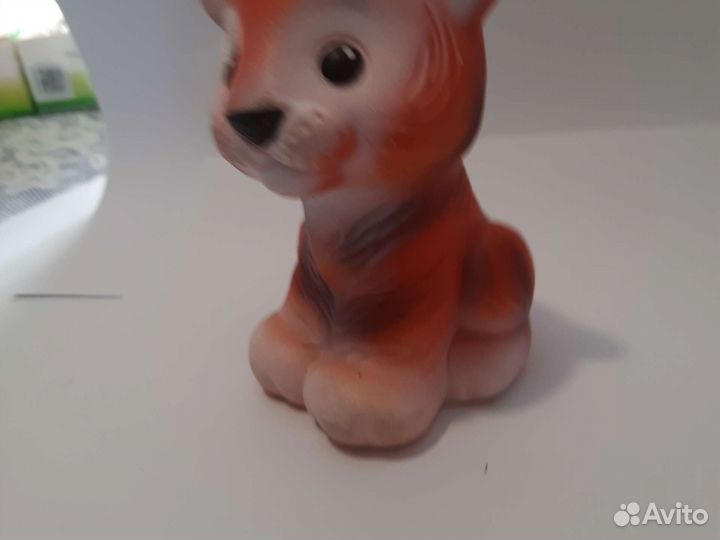 Тигр тигрёнок СССР игрушка резиновая