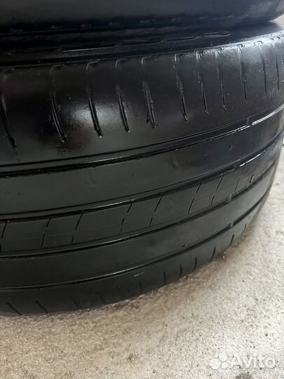 Kumho Ecsta HS51 235/45 R18