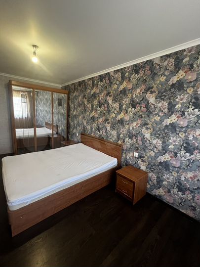 2-к. квартира, 54 м², 3/5 эт.