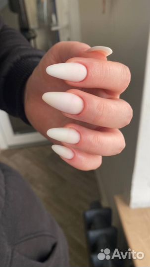 Маникюр в студии