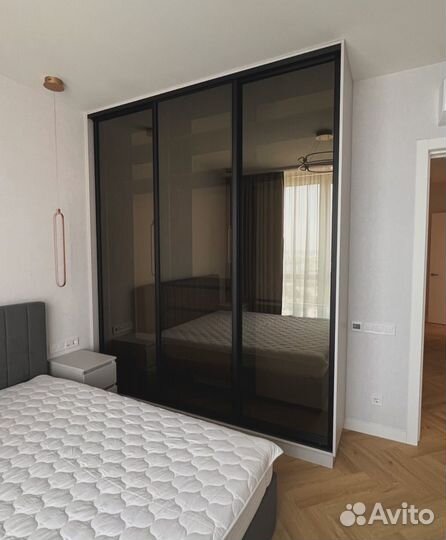 Шкаф купе темный под ключ/с доставкой