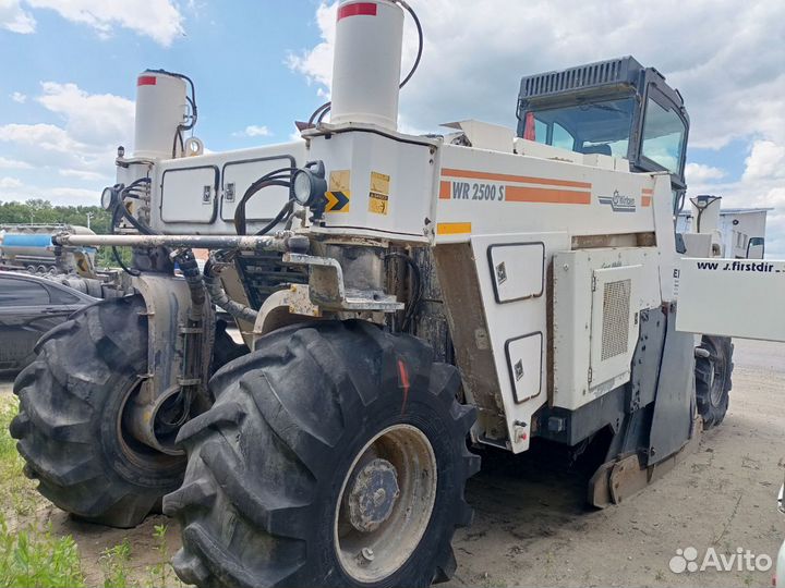 Рециклер/стабилизатор Wirtgen WR 2500 S, 2008