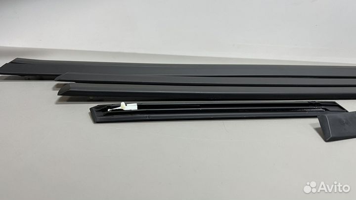 Молдинги дверей BMW E34