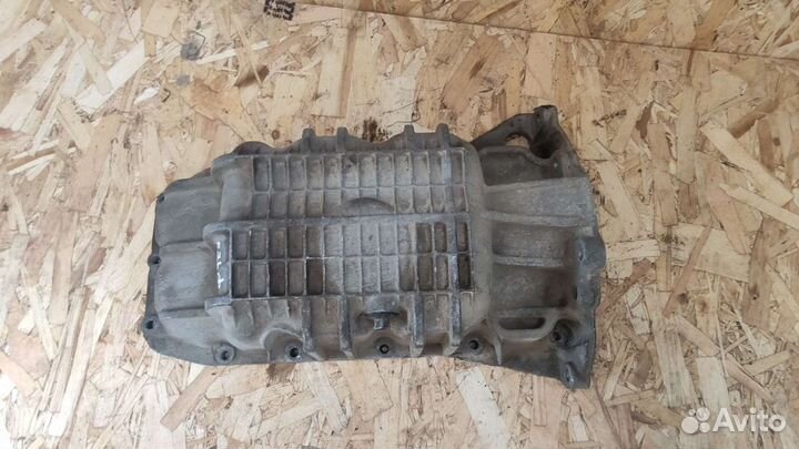 Поддон двигателя Ford Focus 2 1.4-1.6
